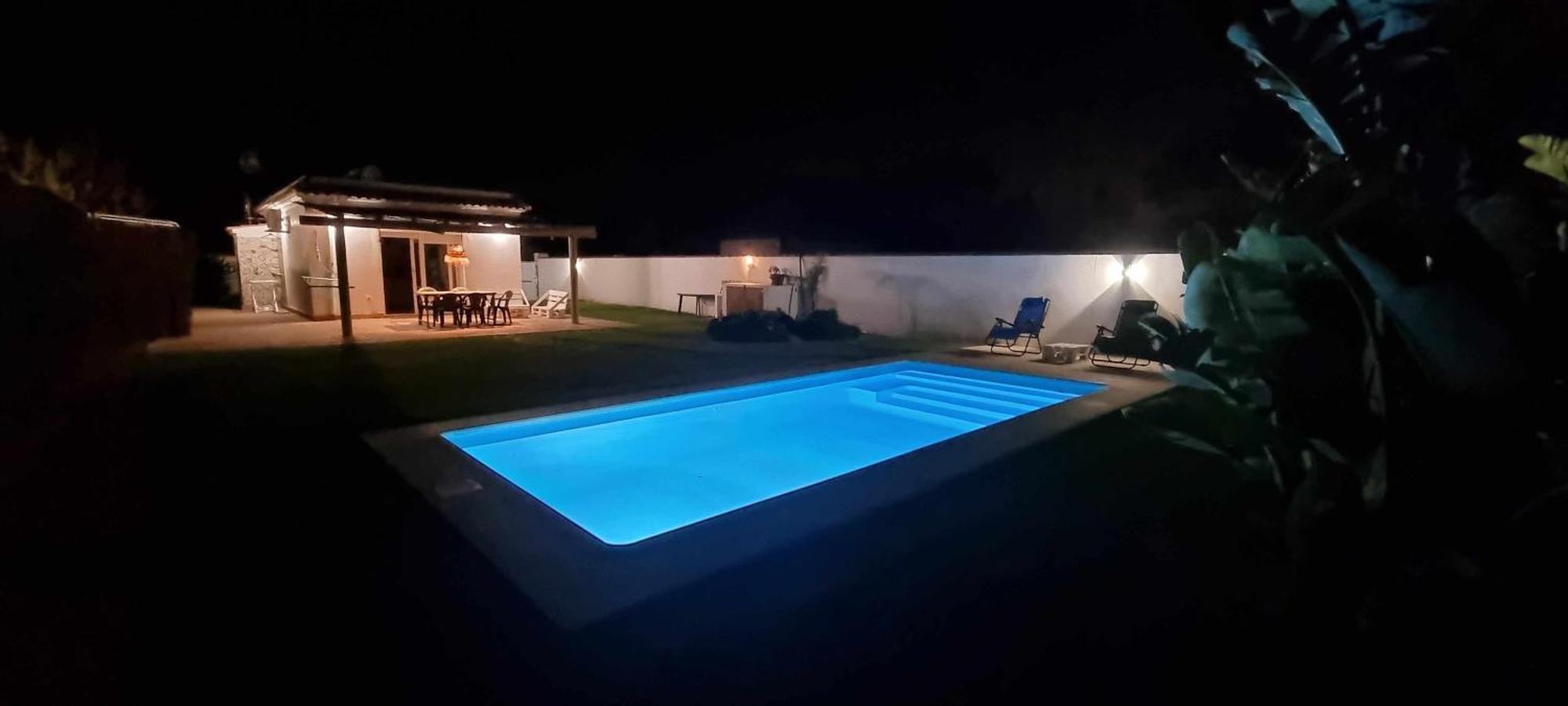 Holiday home Casitas De La Barrosa Con Jardin Y Piscina