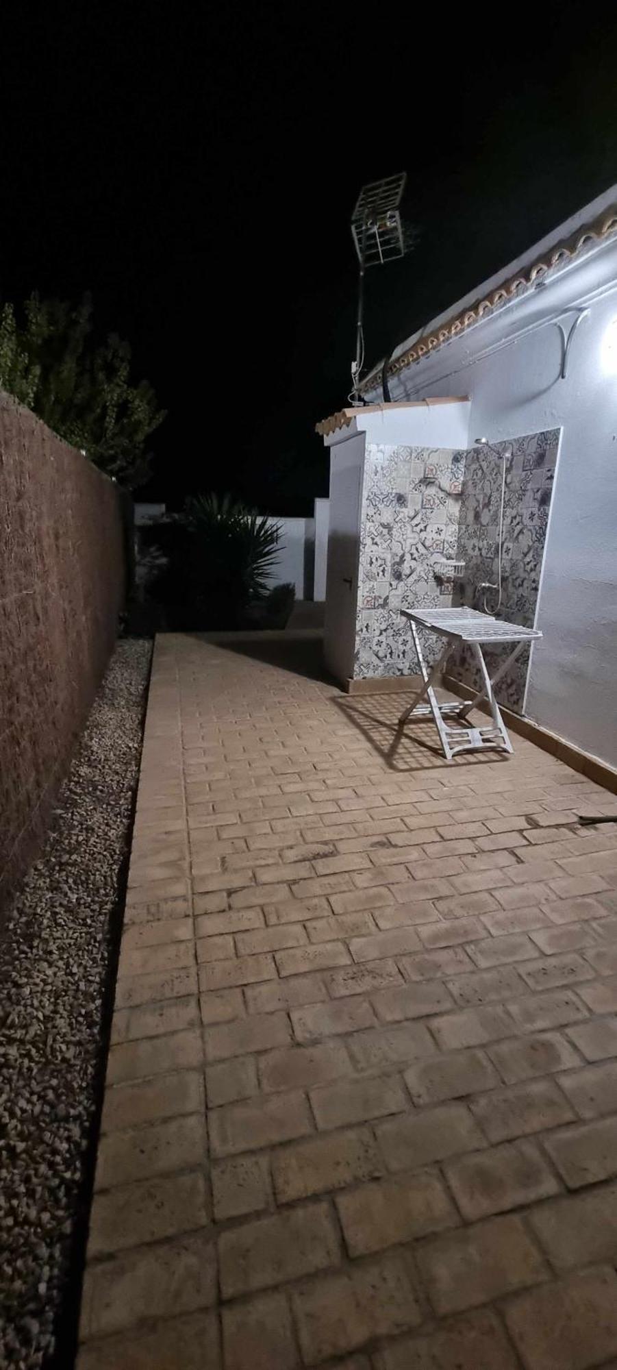 Casitas De La Barrosa Con Jardin Y Piscina