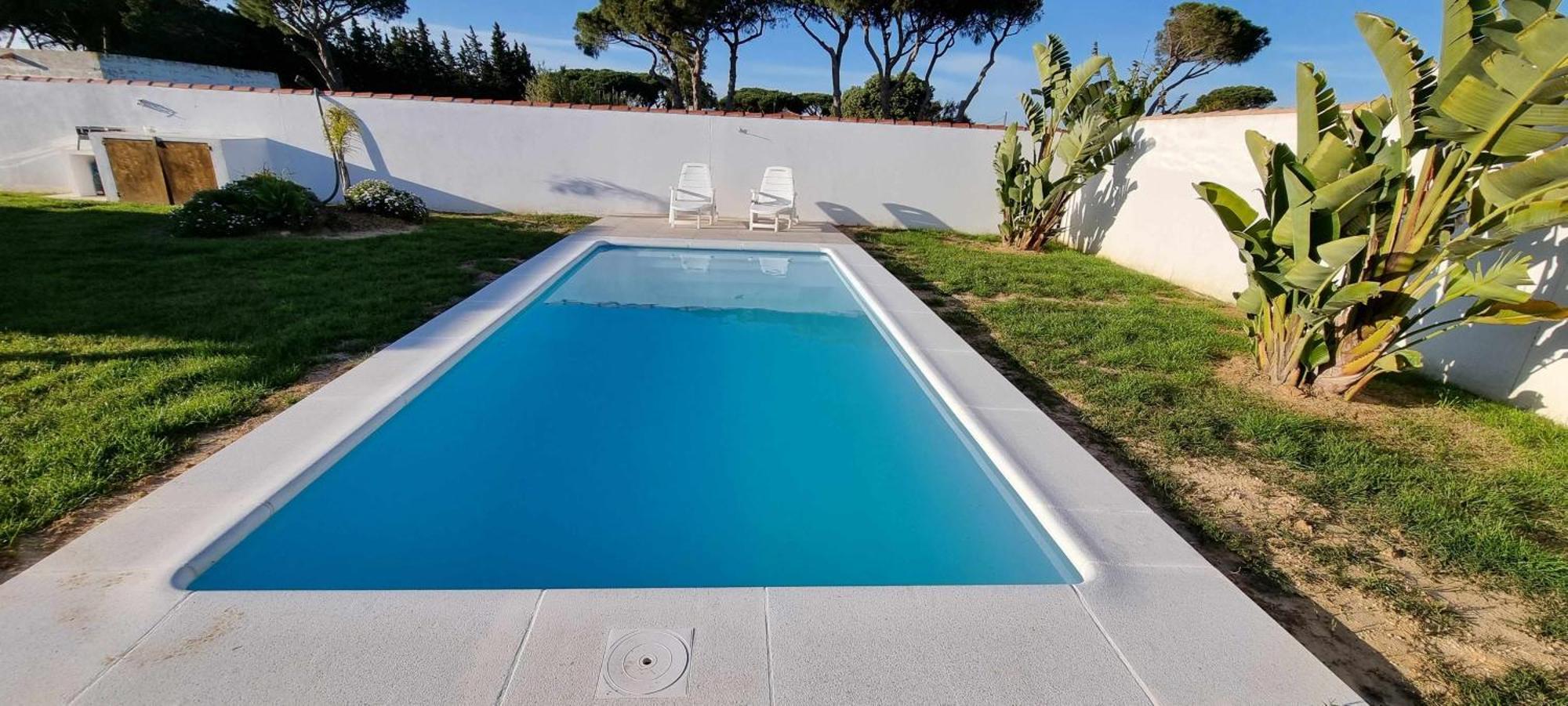 Casitas De La Barrosa Con Jardin Y Piscina